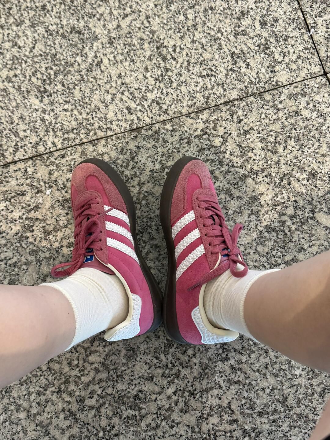 低帮 系带 皮革  - VALI鞋履AI设计主图