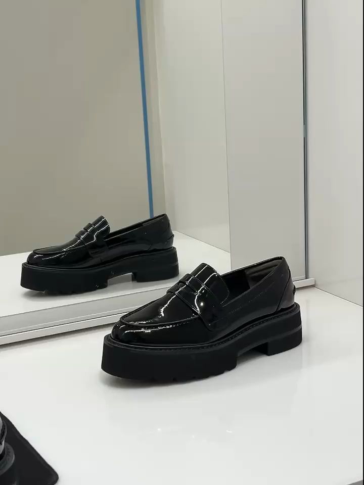 厚底 圆头 低帮 一脚蹬 深口鞋 皮革  - VALI鞋履AI设计主图