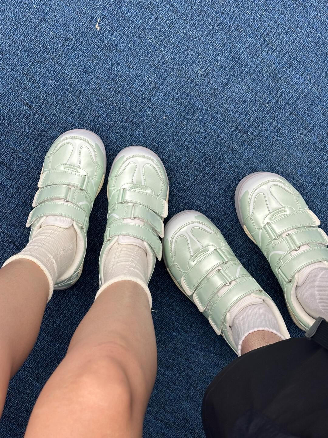 低帮 魔术贴 皮革  - VALI鞋履AI设计主图