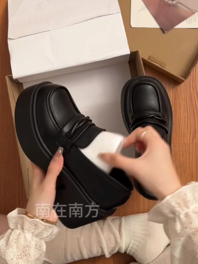 厚底 圆头 低帮 深口鞋 皮革