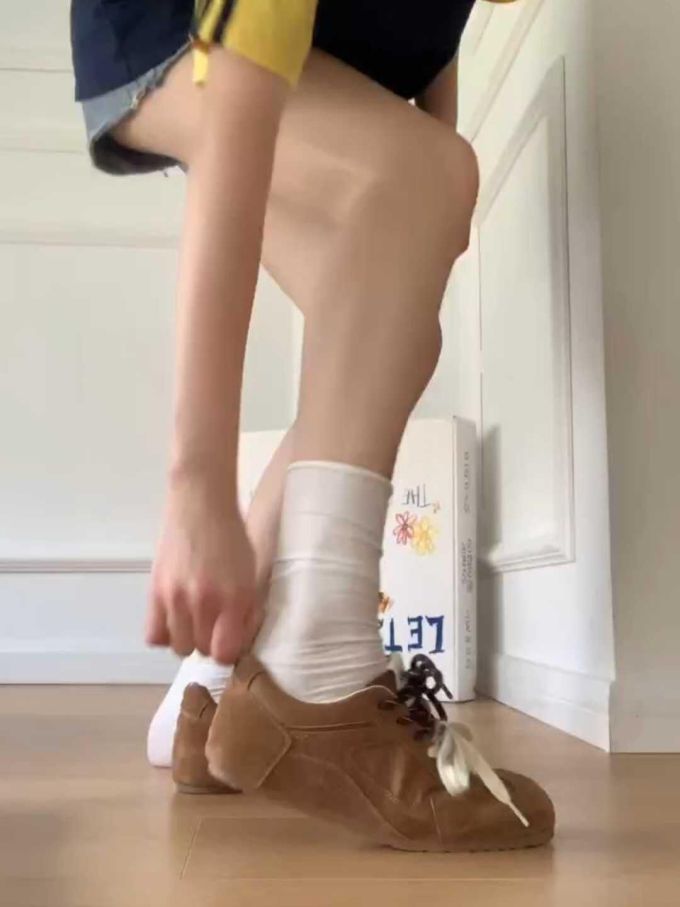 低帮 松紧带 深口鞋 皮革 