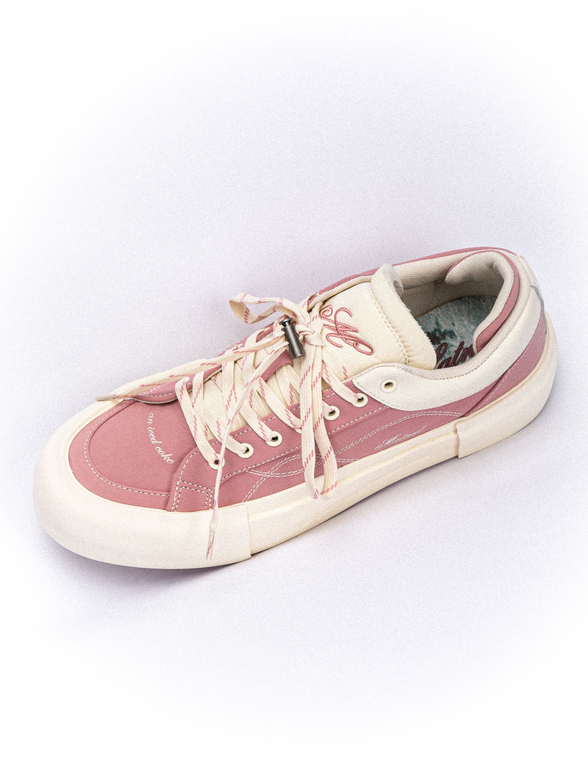 中帮 系带 布面  - VALI鞋履AI设计主图