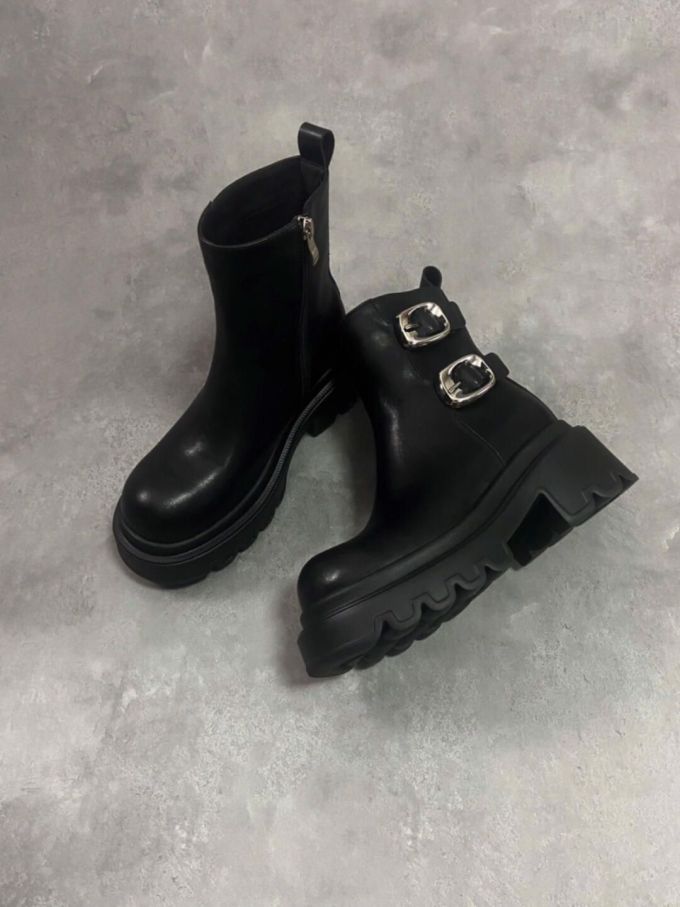 圆头 袢扣 皮革 