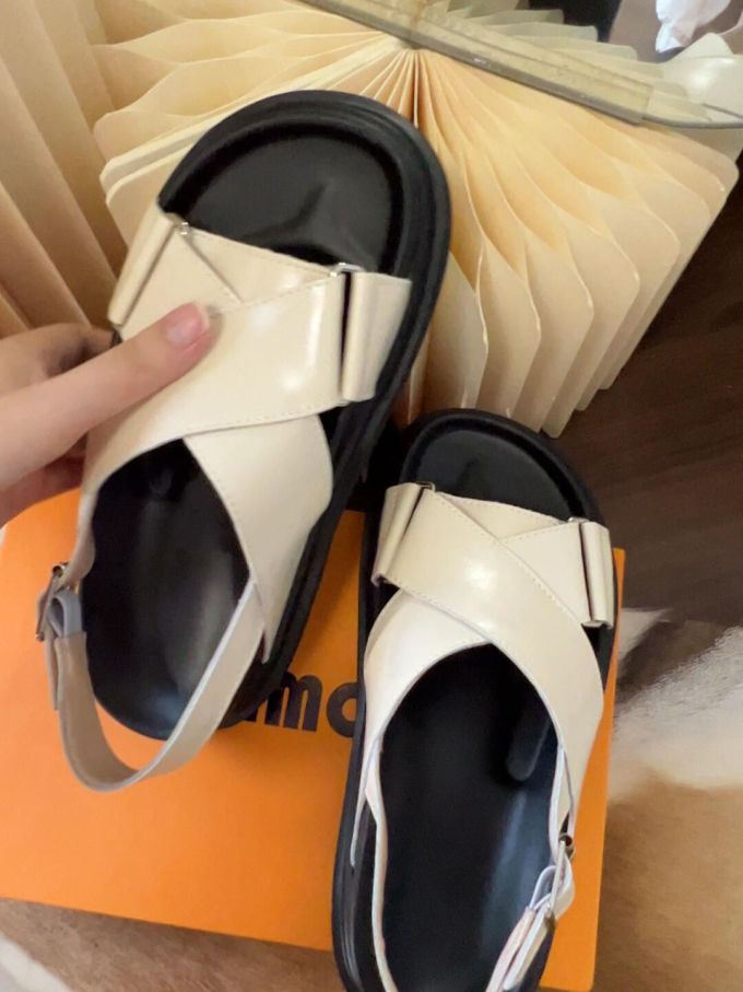 无帮 袢扣 皮革 