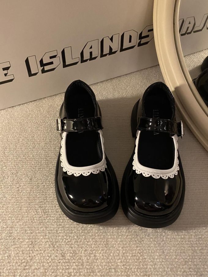 圆头 袢扣 中口鞋 皮革 