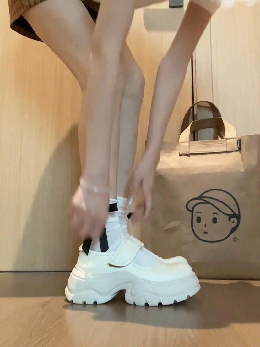 厚底 圆头 插扣 中口鞋  - VALI鞋履AI设计主图