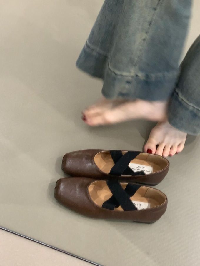 方头 松紧带 中口鞋 皮革 