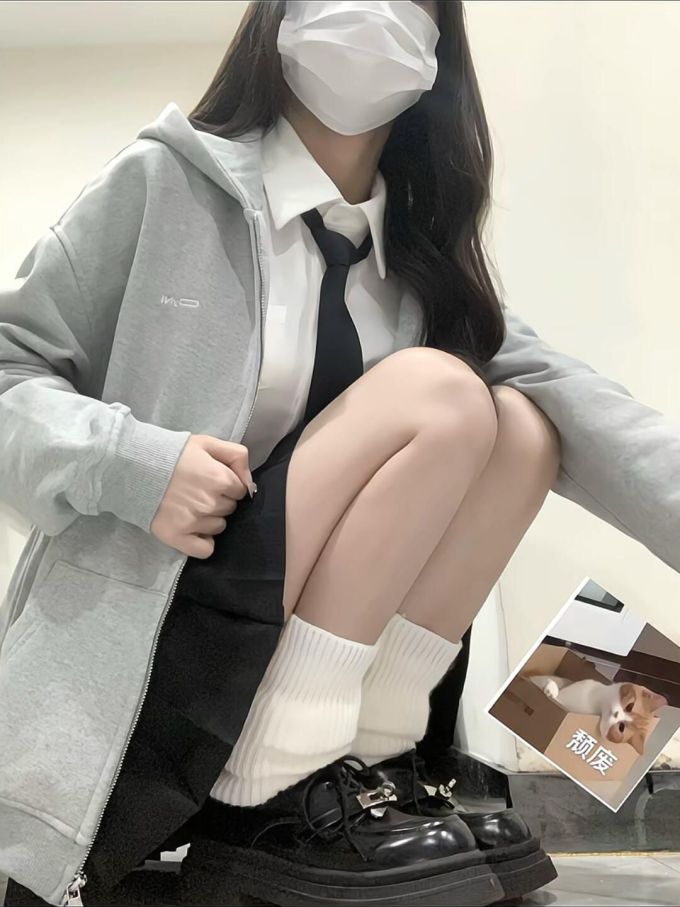 针织面料 H型 连帽领 中长袖 基础袖 踢踏舞鞋色 银色 火石灰 基础拉链 学院风 