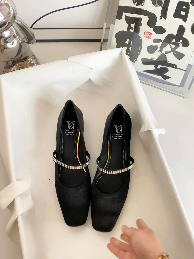 方头 袢扣 中口鞋 皮革 