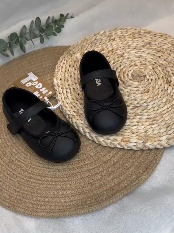 圆头 中口鞋 皮革 