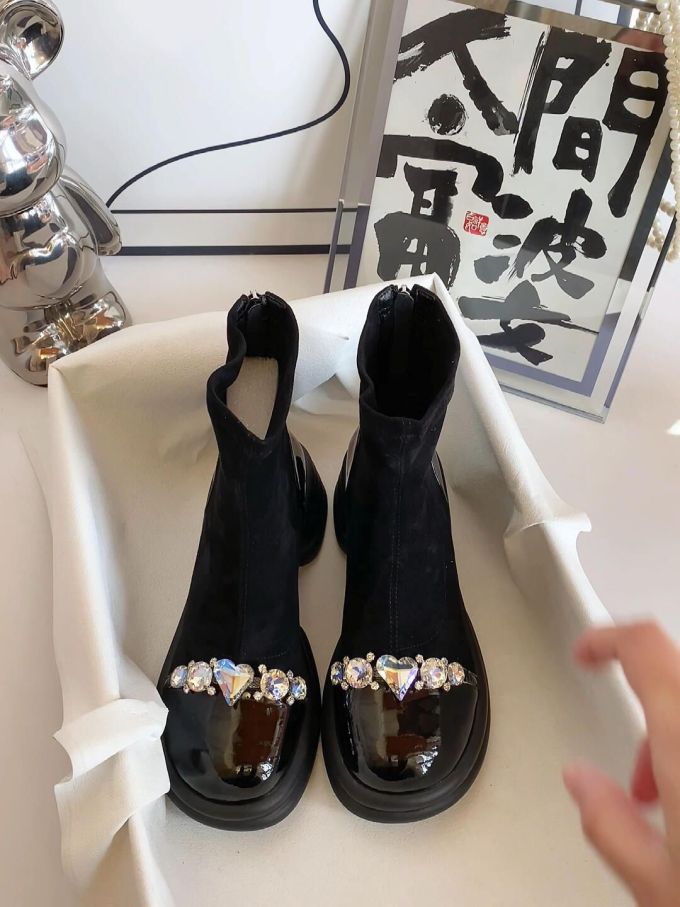 圆头 皮革 