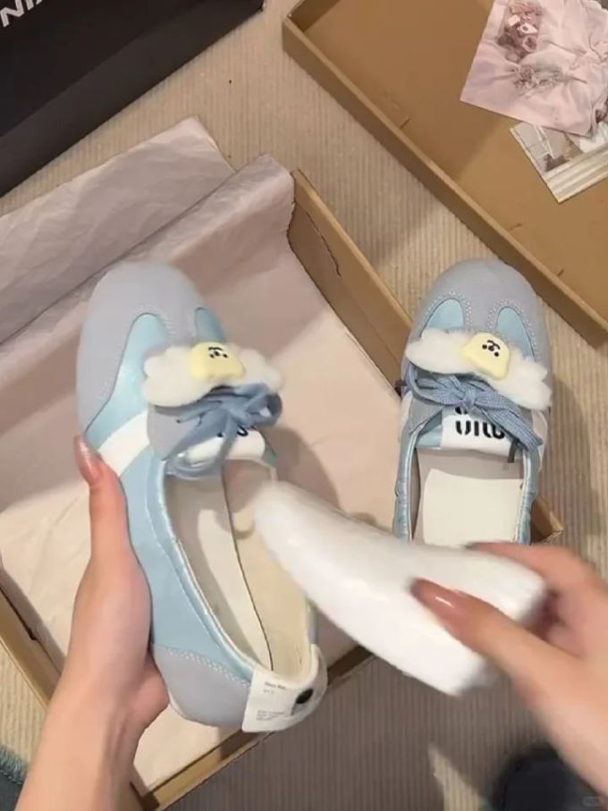 圆头 低帮 一脚蹬 浅口鞋 皮革 
