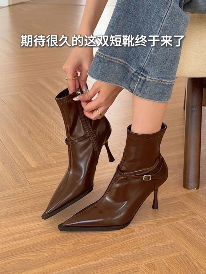 高跟 细跟 尖头 皮革 