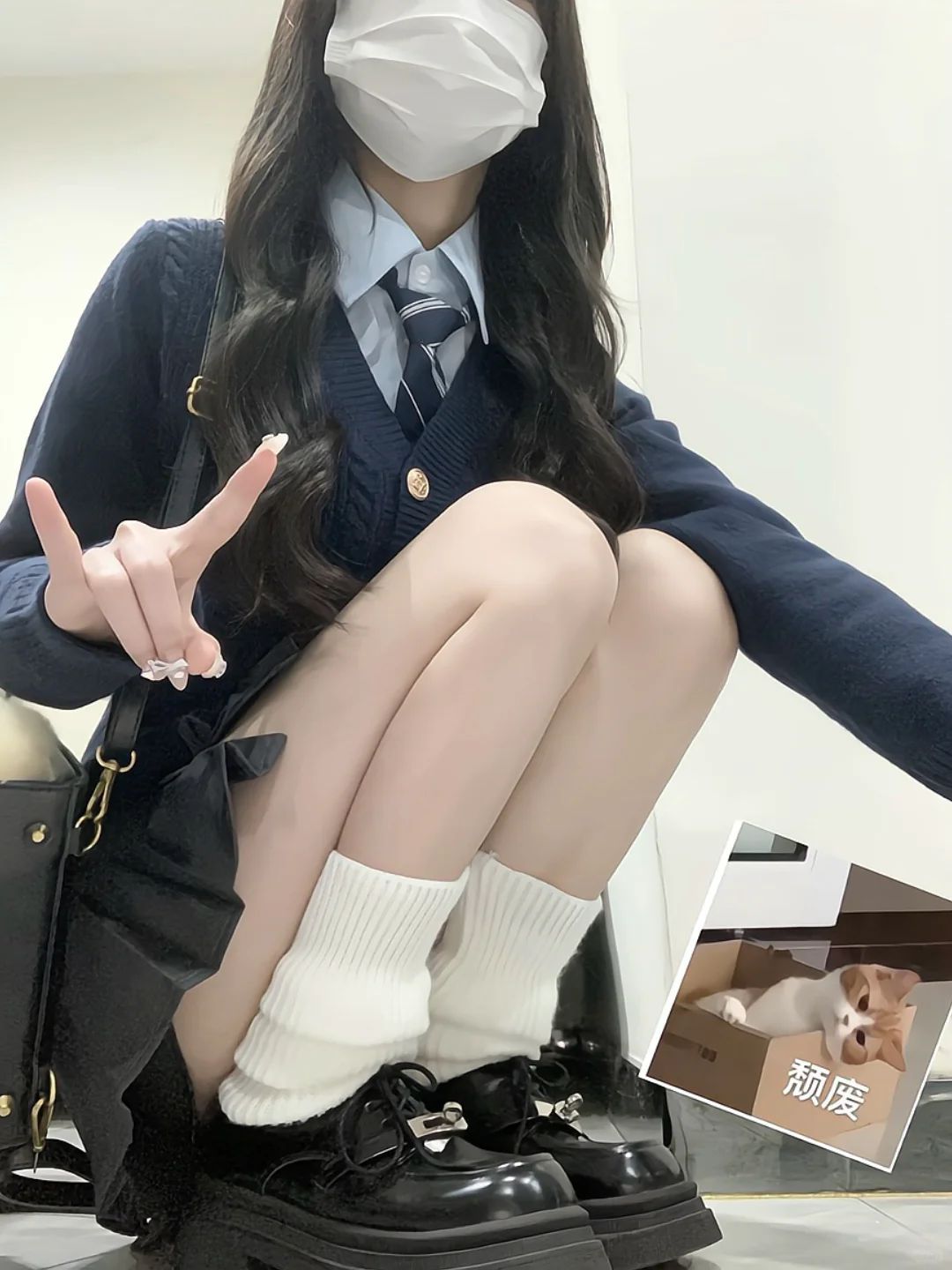 毛纺 H型 翻驳领 中长袖 基础袖 蓝黑色 基础扣饰 学院风  - VALI鞋履AI设计主图