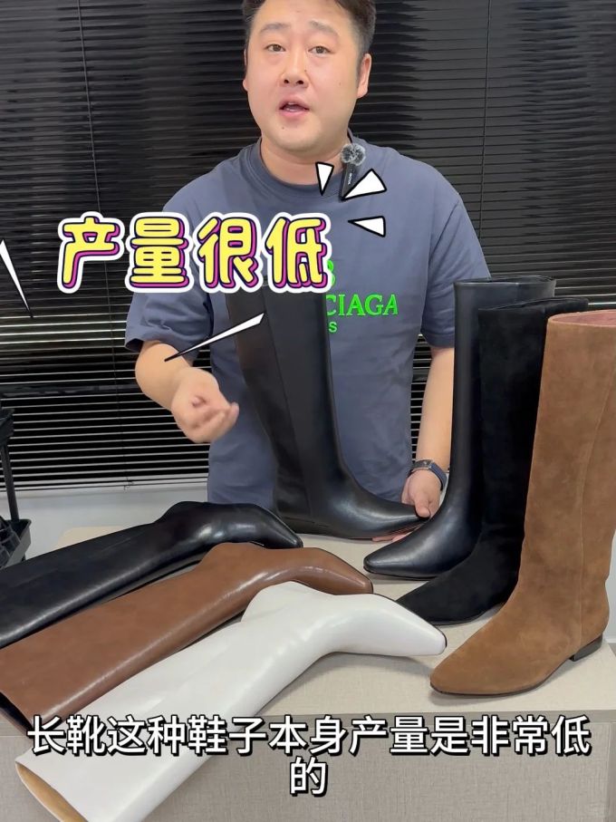 针织面料 圆形领 中袖 基础袖 文字图案 印花 夜空色 石洗蓝 深靛蓝色 