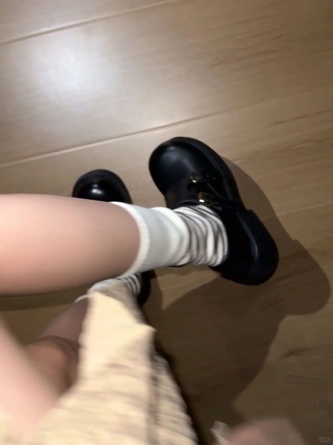 圆头 中口鞋 皮革 
