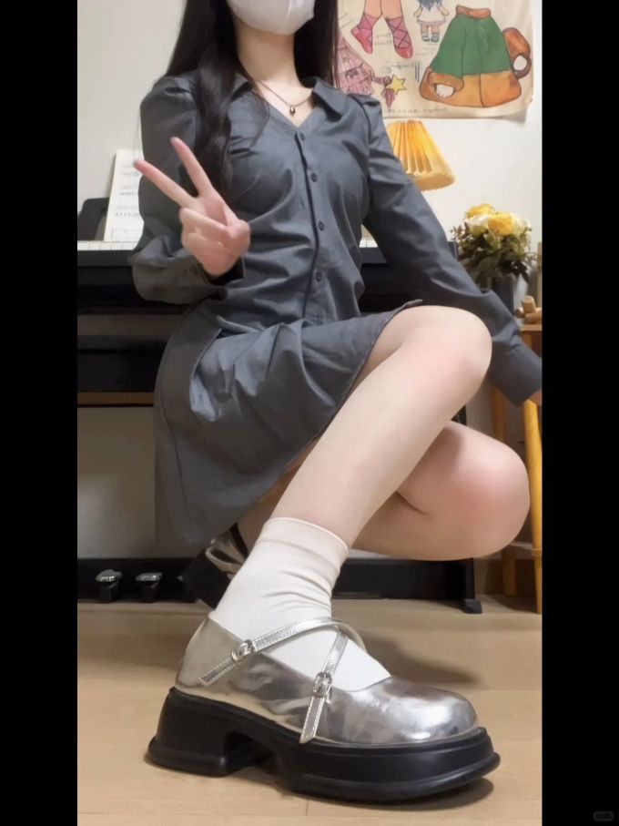 棉麻 A型 衬衫领 中长袖 基础袖 踢踏舞鞋色 棕灰色 基础扣饰 