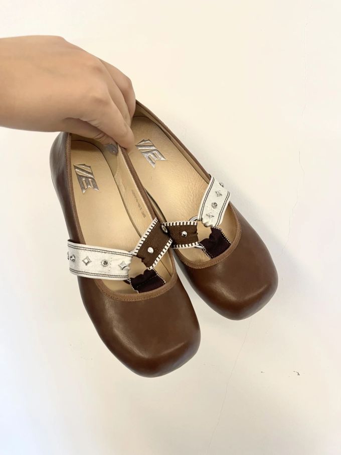 中口鞋 皮革 
