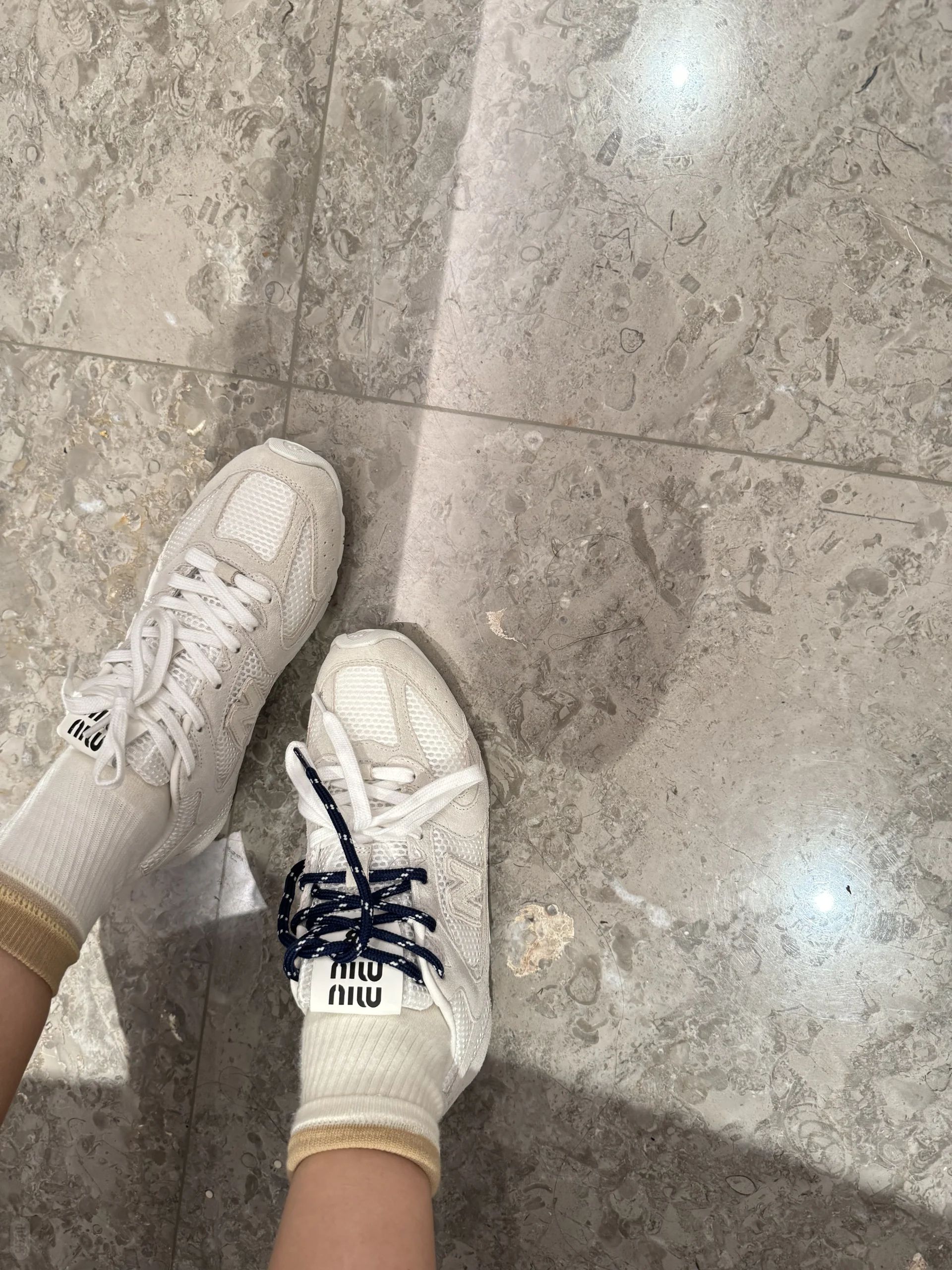 低帮 系带 布面  - VALI鞋履AI设计主图