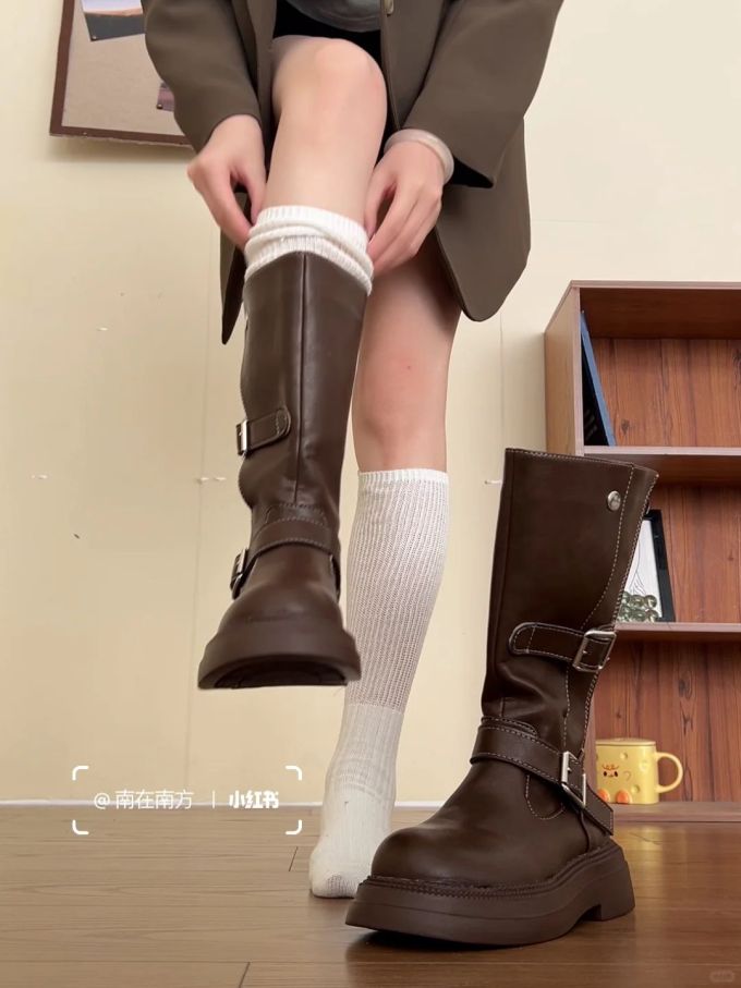 圆头 袢扣 皮革 