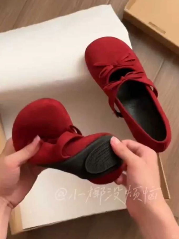 圆头 深口鞋 皮革 