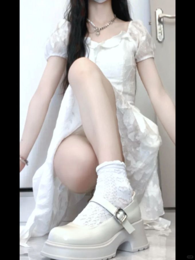 H型 方形领 短袖 淡蓝色 蒸汽蓝色 