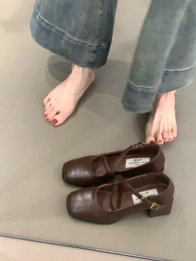 方头 袢扣 中口鞋 皮革 