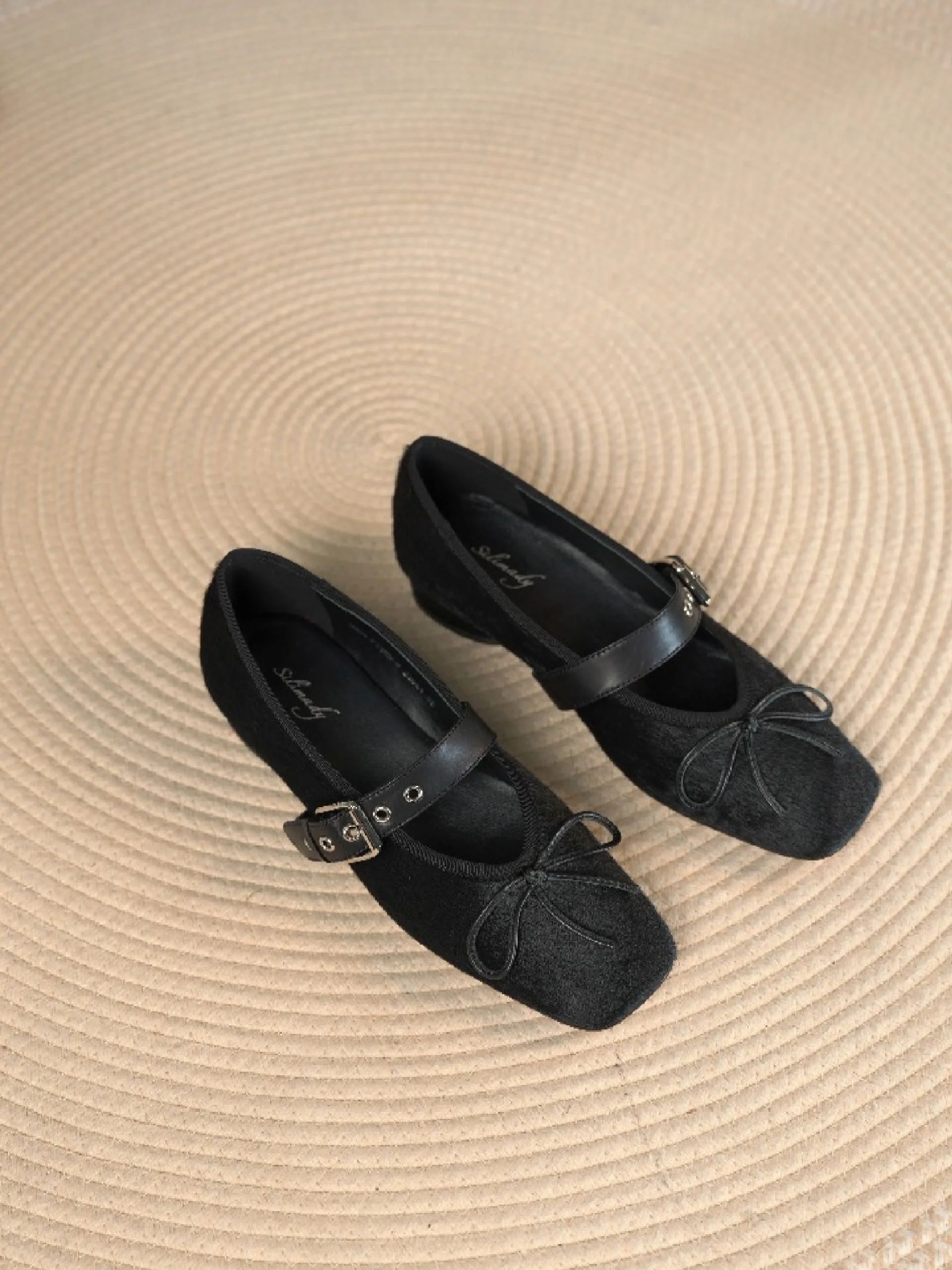 方头 袢扣 中口鞋 皮革  - VALI鞋履AI设计主图