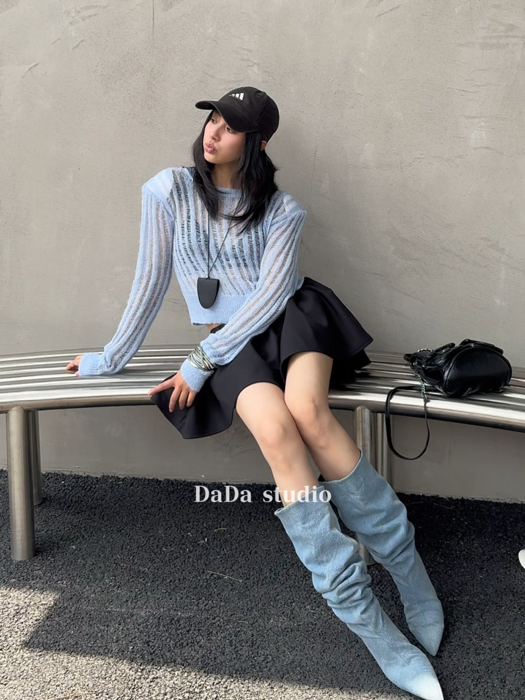 毛纺 圆形领 超长袖 基础袖 漏针-挑孔 细针 暗淡蓝 冰水 蓝黑色  - VALI鞋履AI设计主图