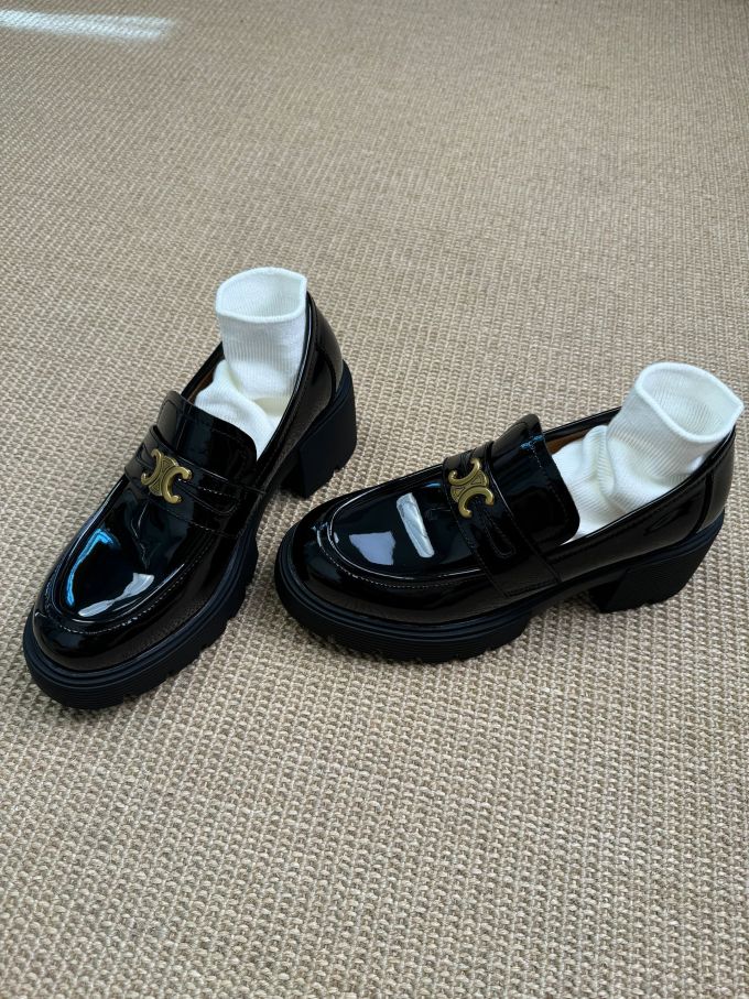 圆头 低帮 深口鞋 皮革 