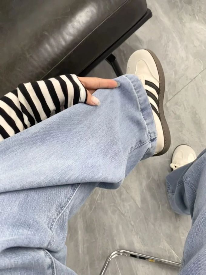 皮革 
