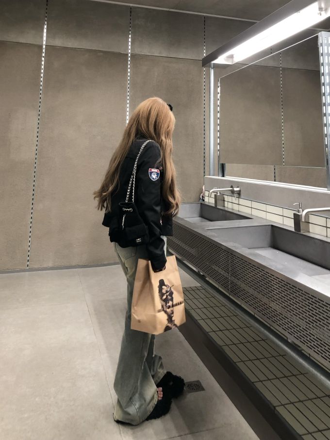 H型 基础袖 贴布绣 踢踏舞鞋色 灰黑绿 徽章 Y2K 辣妹 