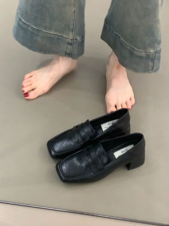 方头 低帮 深口鞋 皮革 