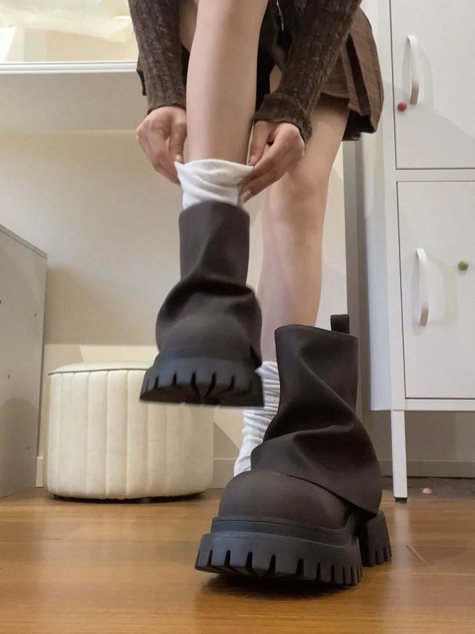 粗跟 皮革 