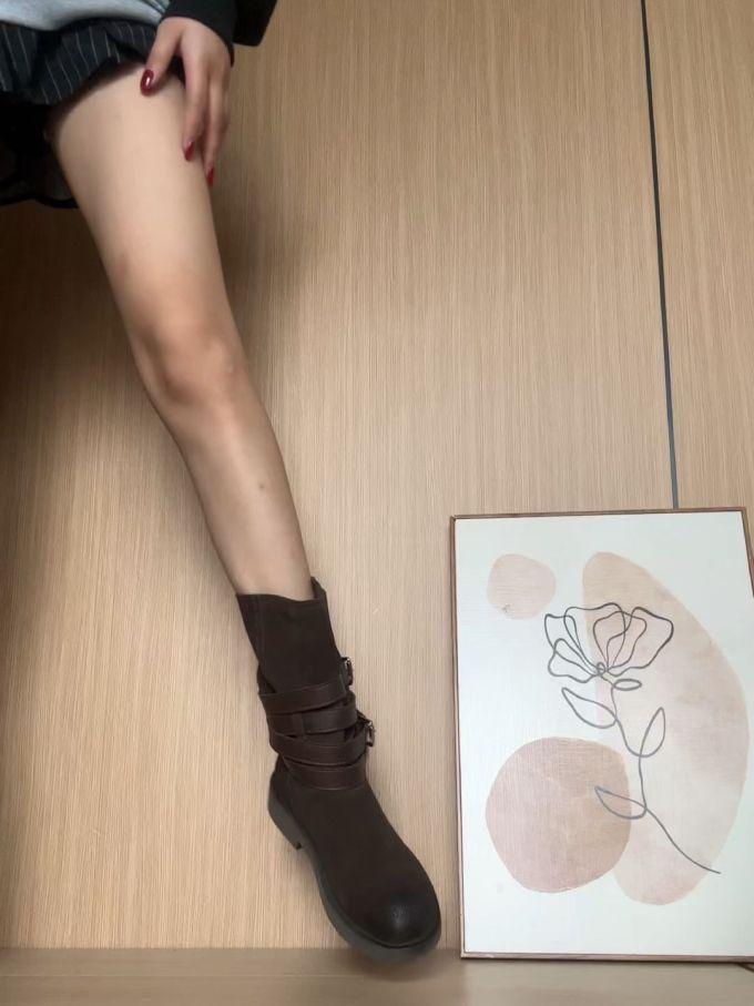 圆头 袢扣 皮革 