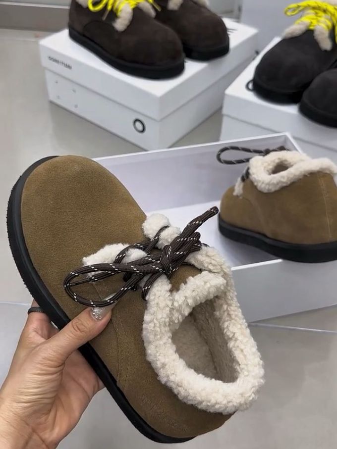 皮革 