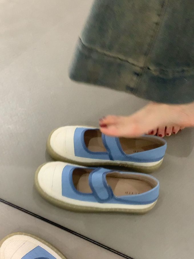 圆头 低帮 魔术贴 中口鞋 皮革 