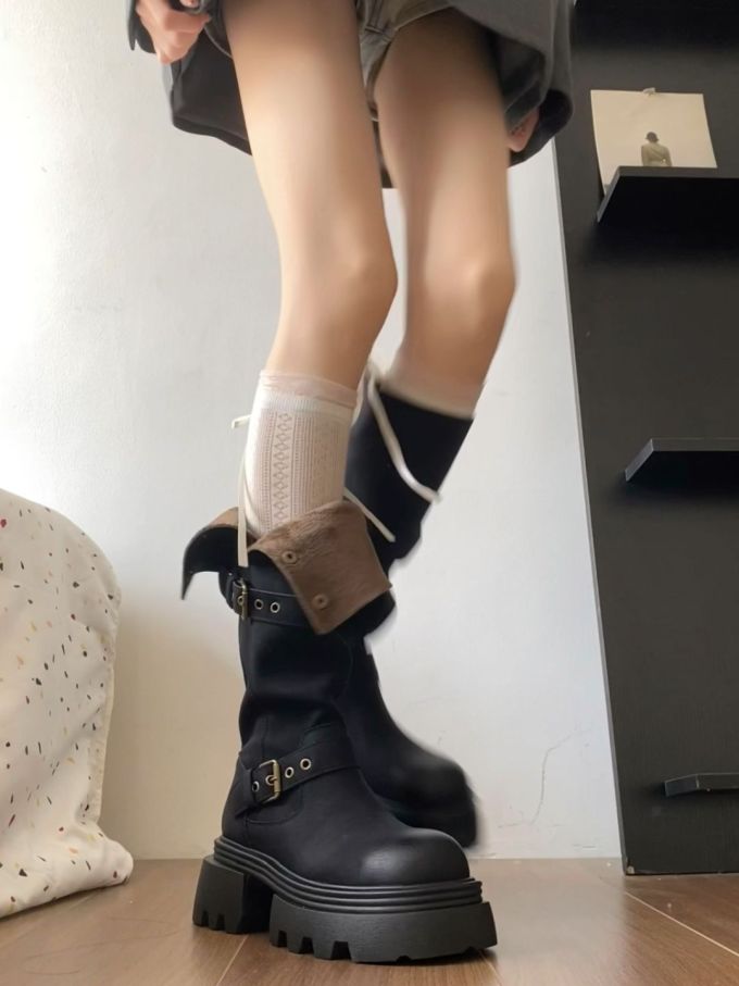 圆头 袢扣 皮革