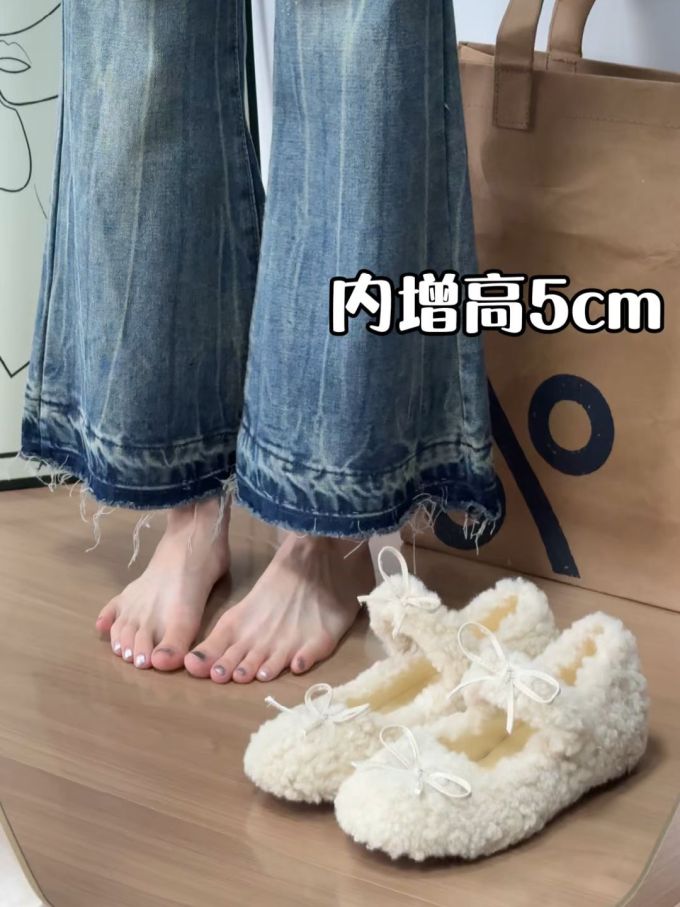 牛仔面料 洗水 毛边 深蓝黑色 暗灰蓝色