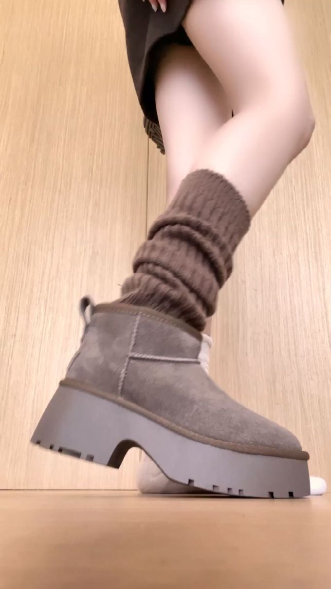 皮革 
