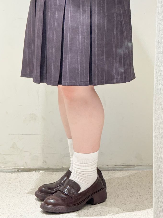 圆头 低帮 一脚蹬 深口鞋 皮革 