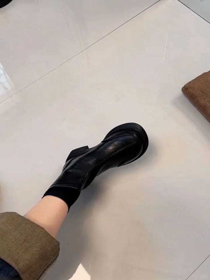 圆头 皮革 