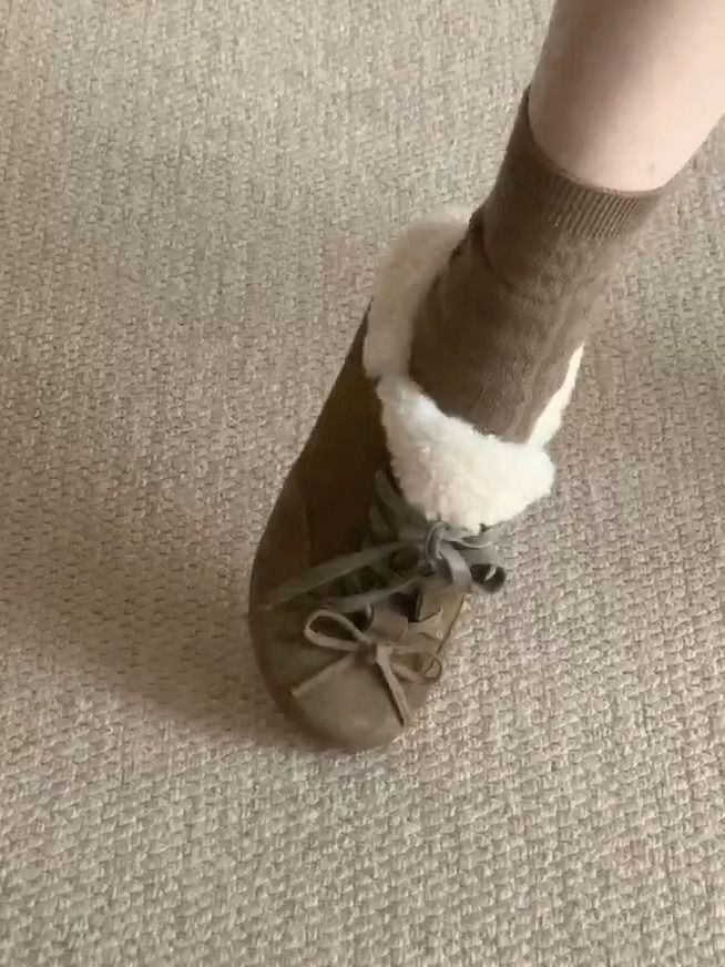 异形头-分趾 低帮 皮革 