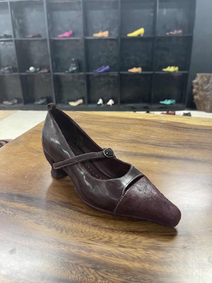 尖头 袢扣 中口鞋 皮革 