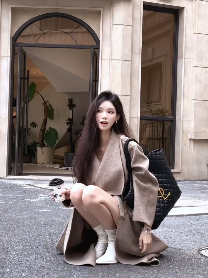 呢绒 H型 V领 中长袖 基础袖 小鹿色