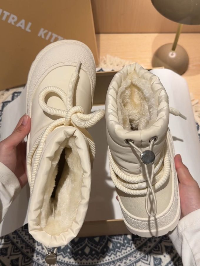 皮革 