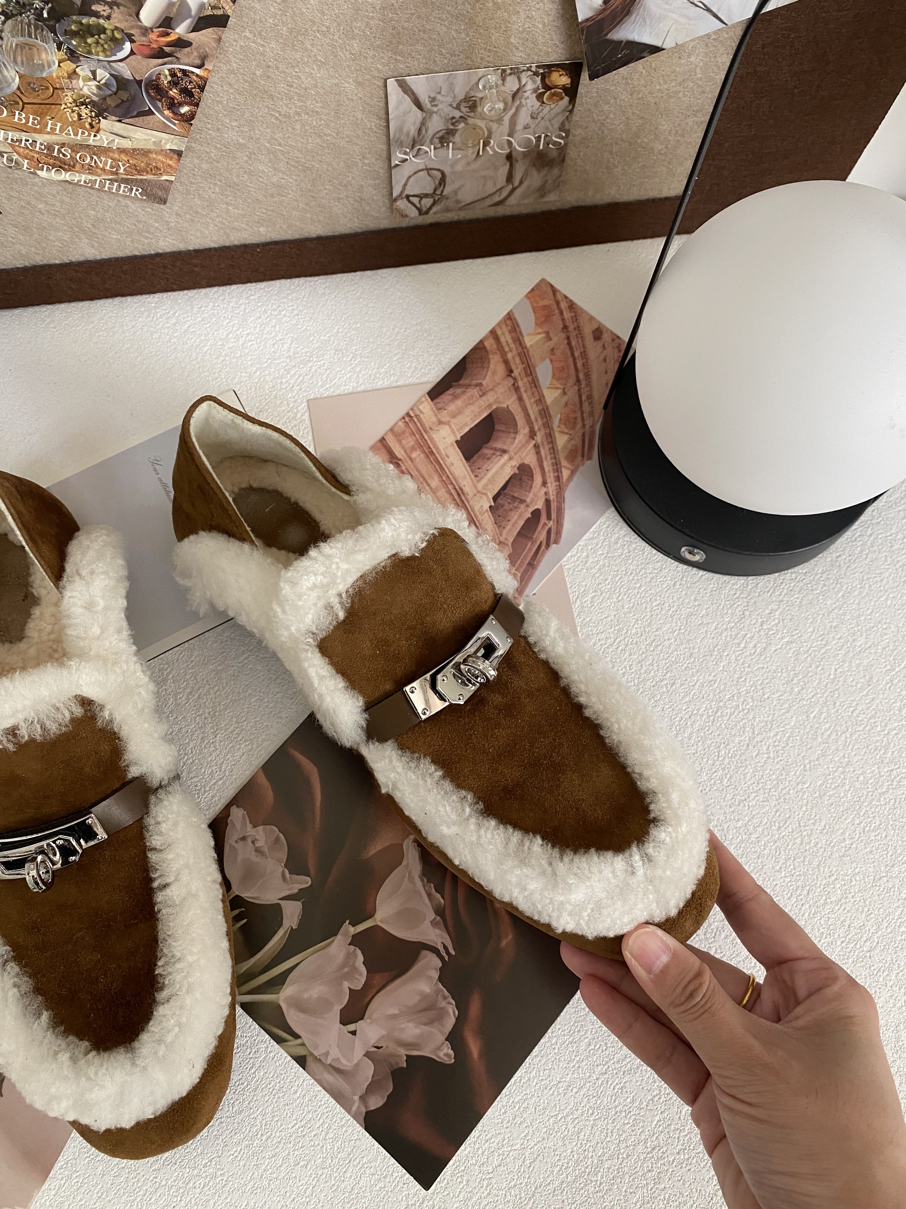 低帮 一脚蹬 深口鞋 绒毛/绒面  - VALI鞋履AI设计主图