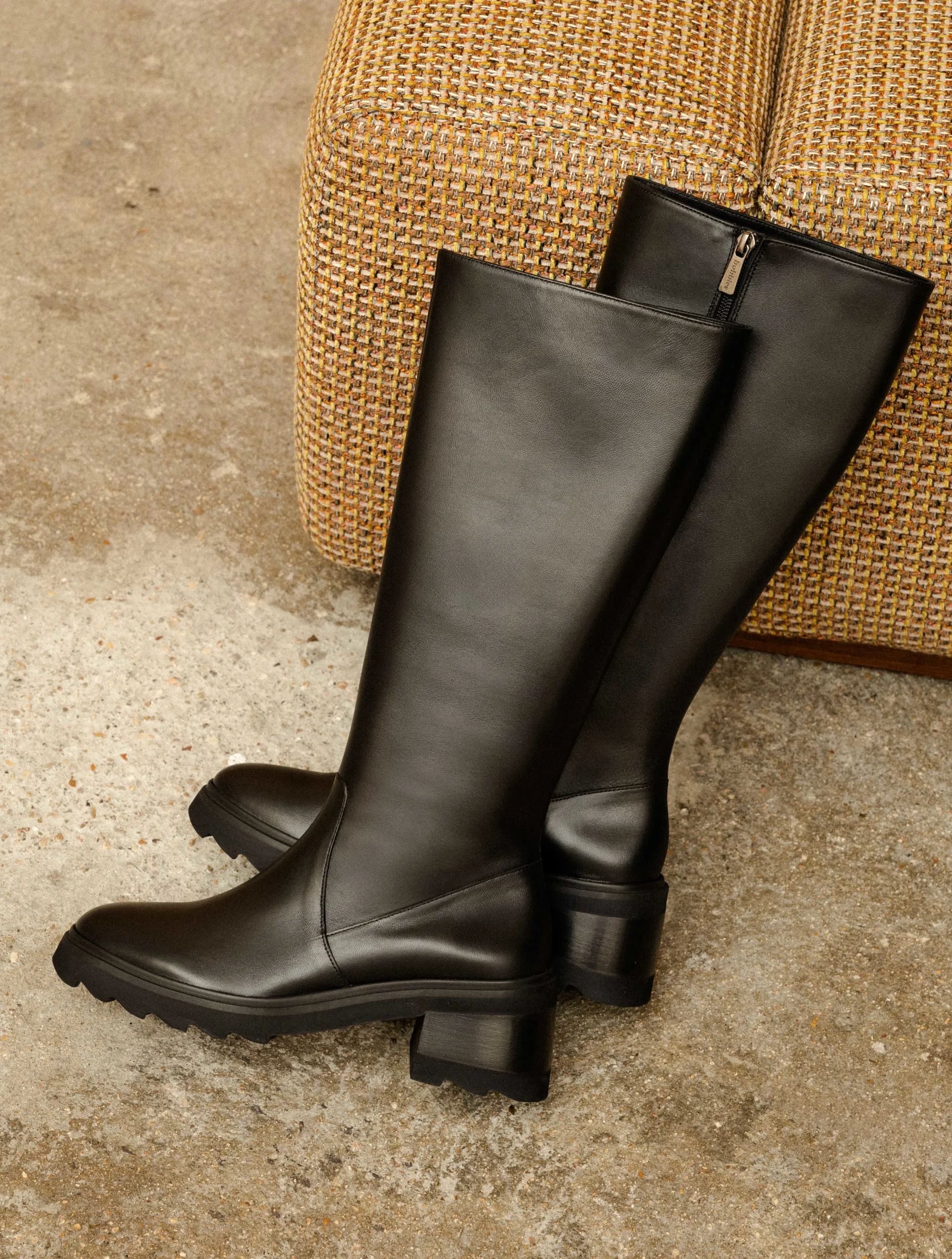 正装面料 H型 翻驳领 中长袖 基础袖 暗土褐色 夜幕色 基础扣饰 都市休闲 都市  - VALI鞋履AI设计主图