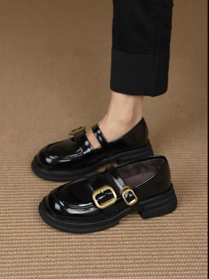 圆头 袢扣 中口鞋 皮革