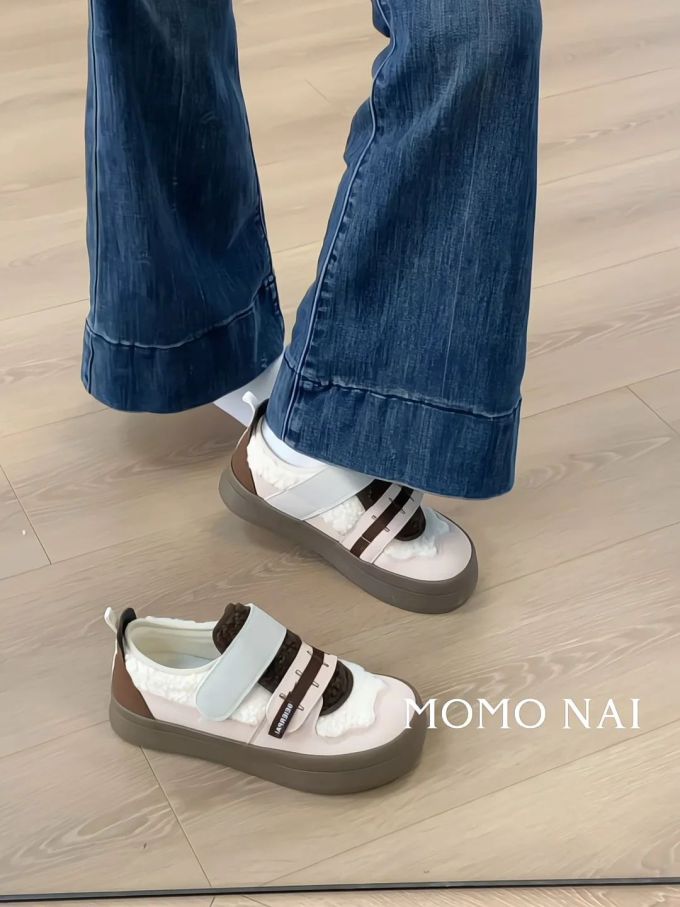 圆头 低帮 魔术贴 深口鞋 皮革